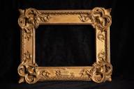 Marco en madera tallada. José Jiménez Aranda. España